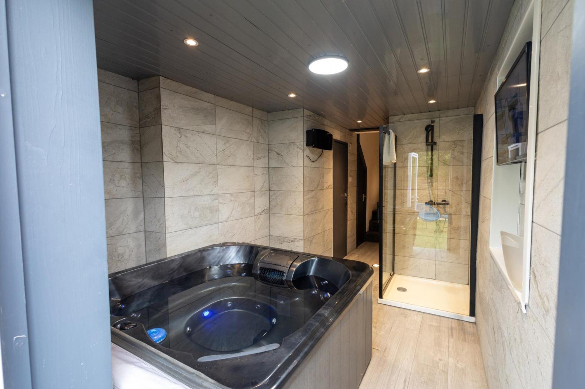 Appartement London, Jacuzzi 1 Bedroom Londen